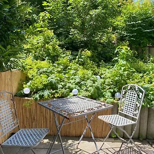 https://gemutliches-apartment-mit-terrasse-in-ruhiger-lage.com-bavaria.com